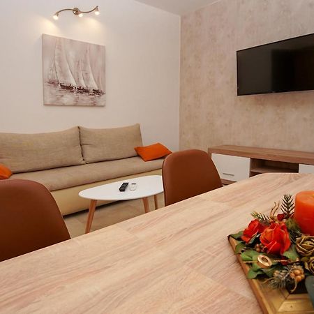 Apartment Ajdukovic Vodice Exterior photo