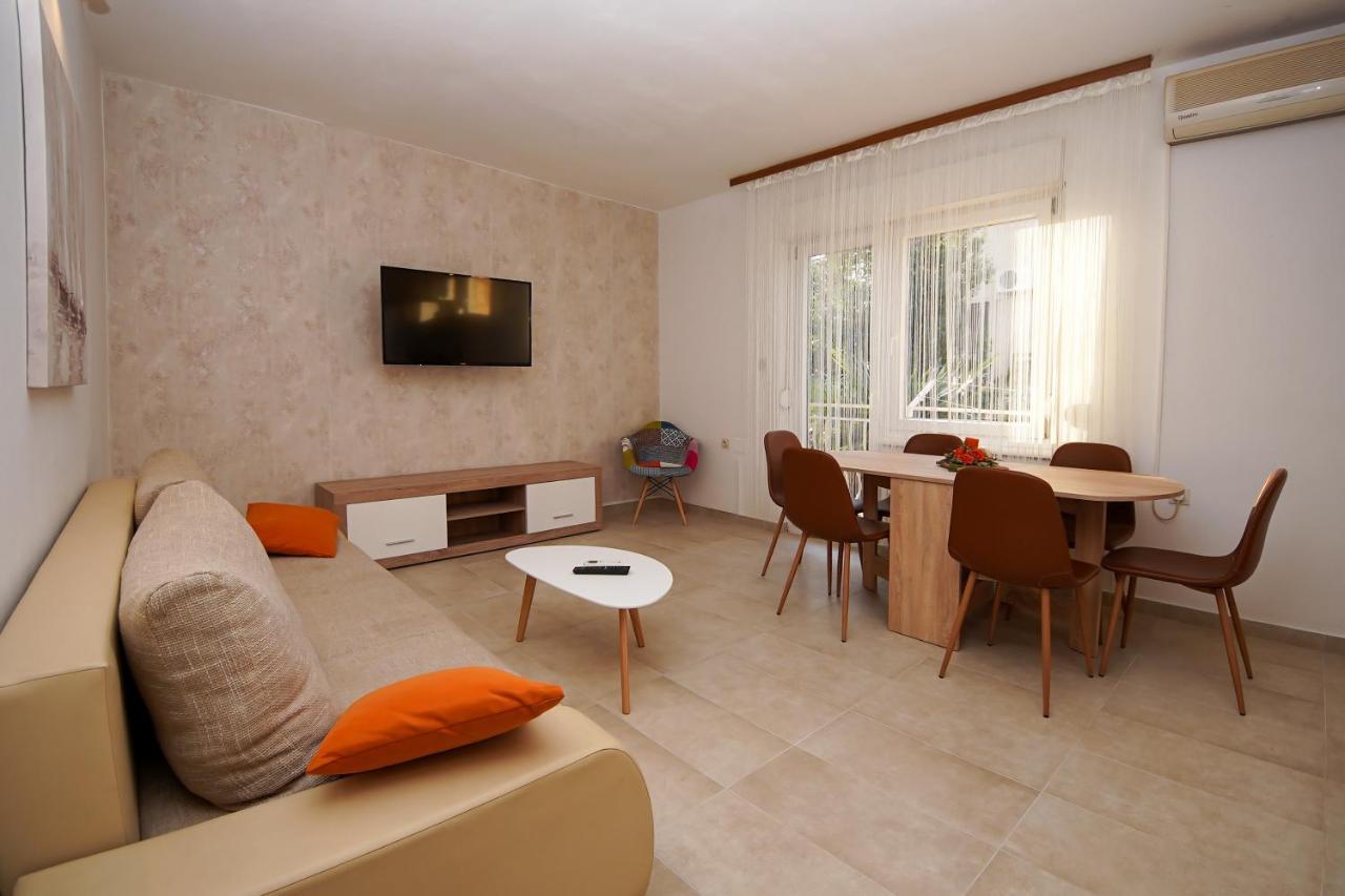 Apartment Ajdukovic Vodice Exterior photo