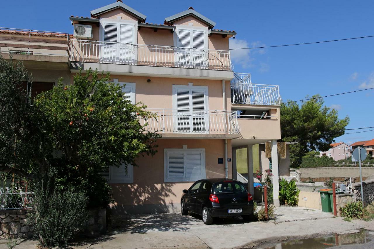 Apartment Ajdukovic Vodice Exterior photo